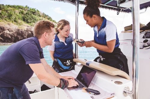 Manta ray team preparing satelite tags